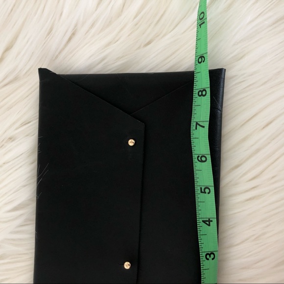 Tribe Alive -Leather Clutch Exclusive - Picture 4 of 7